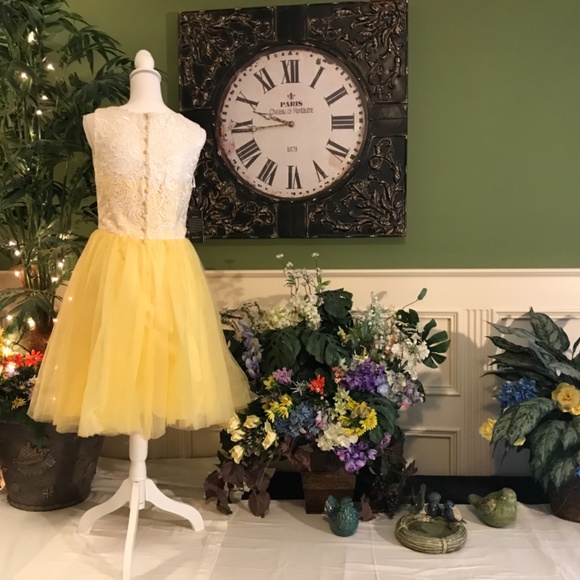 Short Yellow tulle and lace Cocktail party spring dress - Picture 3 of 6